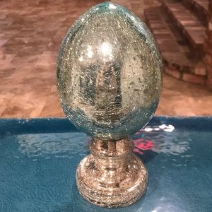 NWT Aqua 6” Egg on Silver Pedestal Crackle Finish